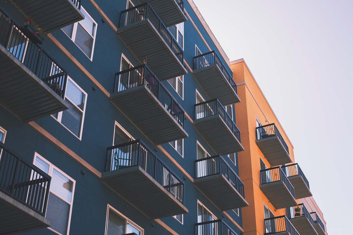 las colinas apartment locator