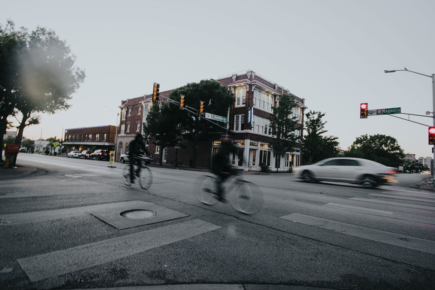 Mag & May Apartments on Magnolia Ave Fort Worth MoveIn Rebates Apartment Locating Specialists