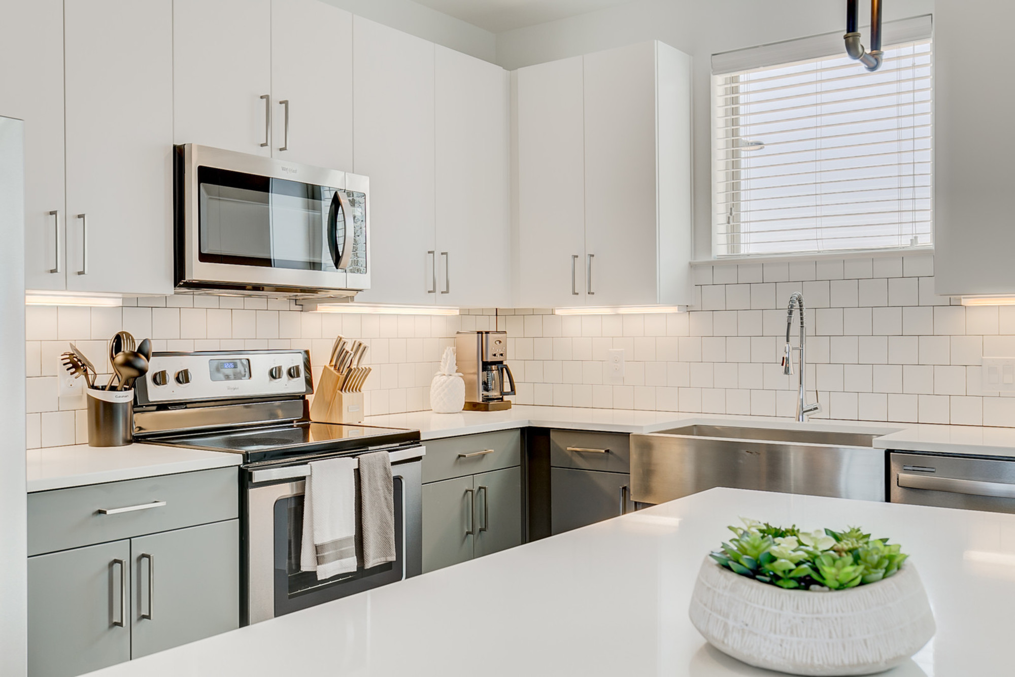 TheBowery-kitchen