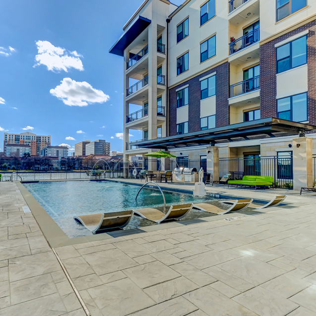 the carolyn apartments las colinas