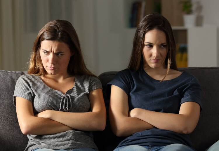 7 Tips on How to Solve Any Roommate Disagreements